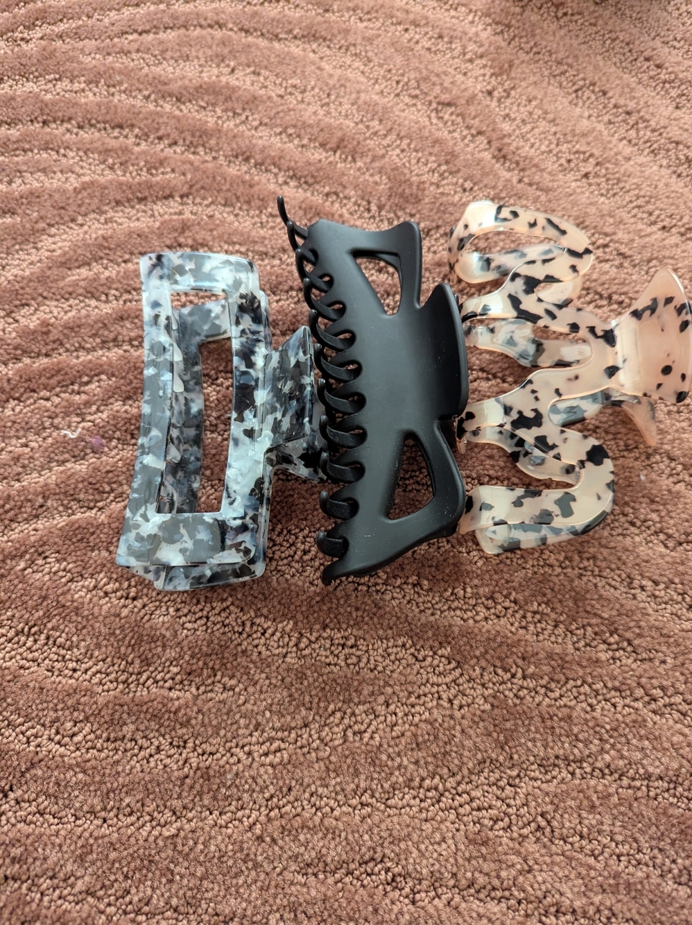 3-Pack Hair Claw Clips - Black, Gray Tortoise, Beige Tortoise